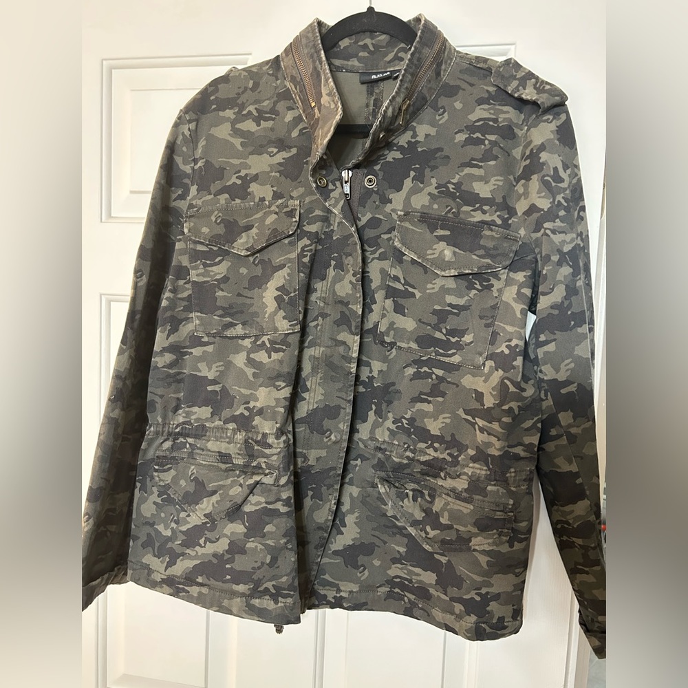 Ana Camo Jacket